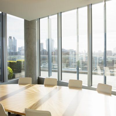 3M™ Safety & Security Window Film Solar Safety Series for Commercial