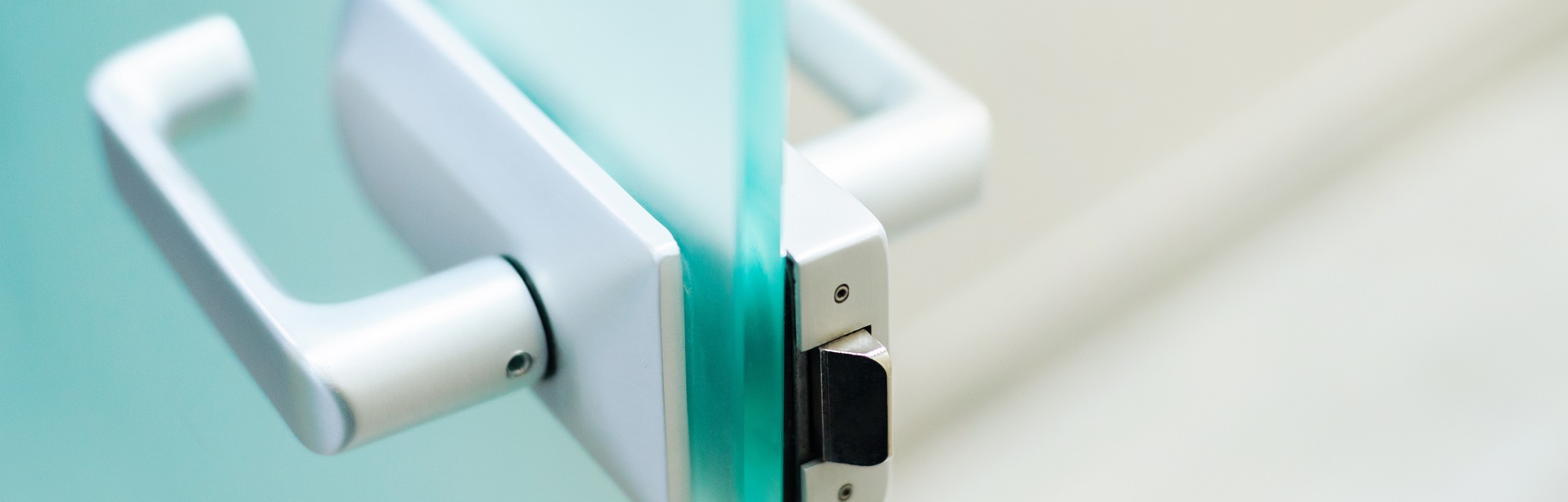Antimicrobial Film for Glass Using BioCote® Technology