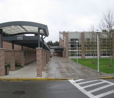 Meadowdale_High_School_entrance